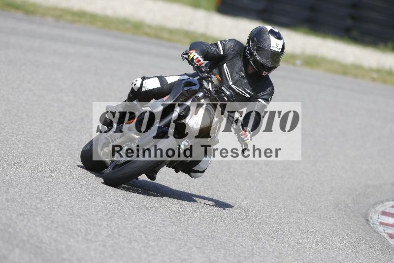 Archiv-2025/09 22.04.2025 Cornu Master School ADR/gruen-vert/3